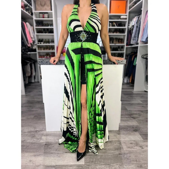 NWT Karishma Green Black Halter Formal Gown $150 - Picture 2 of 12